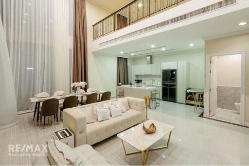 Luxurious 4 Bed Townhouse with Private Swimming Pool in Thonglor