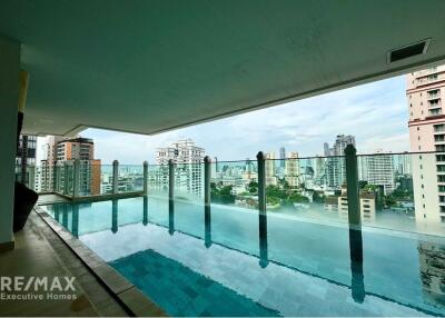 "Luxurious 2-Bed with PRIVATE SWIMIMG POOL in Sukhumvit 39