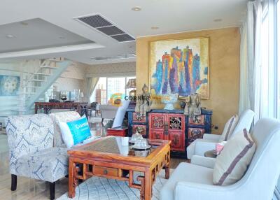 1 bedroom Condo in Chateau Dale Jomtien