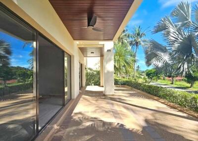 Modernized Golf Condo in Hua Hin at Palm Hills Golf Resort