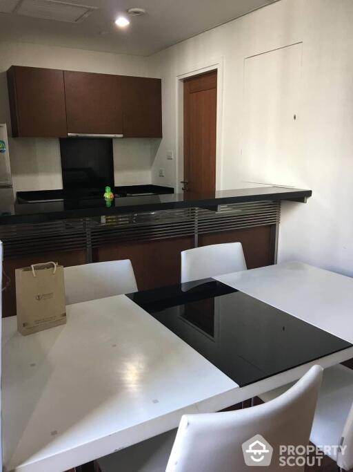 2-BR Condo at Wind Sukhumvit 23 near BTS Asok