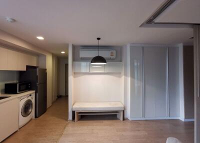 1 bed Condo in LIV@49 Khlong Tan Nuea Sub District C018260