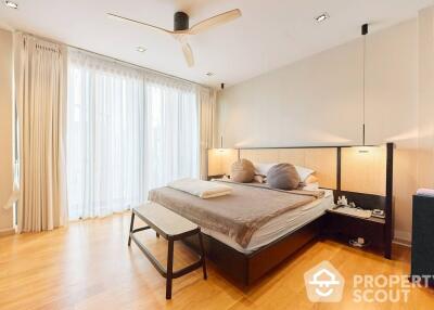 4-BR Semi-detached House at Arna Ekamai near BTS Phra Khanong