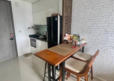 1-BR Condo near MRT Sutthisan