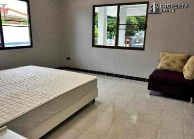 Modern 3 Bedroom Pool Villa In Khao Noi Pattaya For Rent