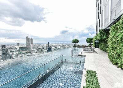 The Lofts Silom BTS SURASAK 1 Bed 1 Bath  C2408270279