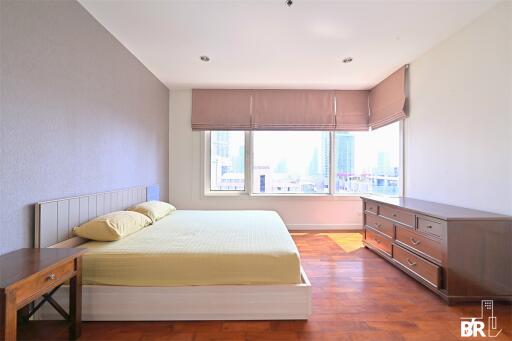 Siri Residence BTS PHROM PHONG 2 Bed 2 Bath  C2305280365