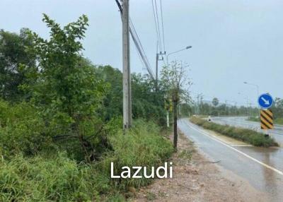 12 Rai of Land, directly on the main highway