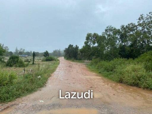 12 Rai of Land, directly on the main highway