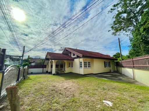 Single-story house with a yard