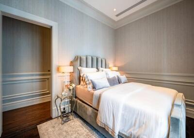 Elegant bedroom with luxurious furnishings