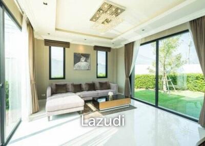 Modern Luxury Villa in heart of Hua Hin