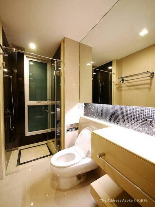 Modern bathroom with a sleek design and clean fixtures