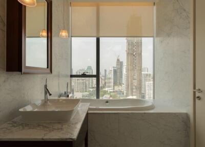 Modern bathroom with city view