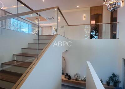 Brand new Private Pool Villa in East Pattaya