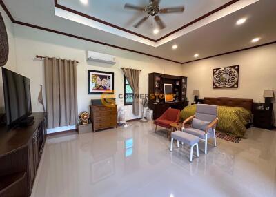 5 bedroom House in Lanna Villa East Pattaya