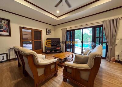 5 bedroom House in Lanna Villa East Pattaya