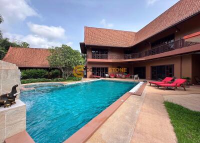 5 bedroom House in Lanna Villa East Pattaya