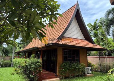 5 bedroom House in Lanna Villa East Pattaya