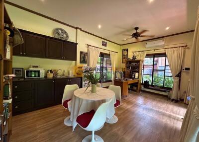 5 bedroom House in Lanna Villa East Pattaya