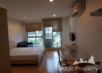 Studio For Rent in Plus 38 Condominium, Khlong Toei, Bangkok