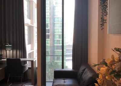 1-BR Condo at The Esse Asoke near MRT Sukhumvit (ID 438791)