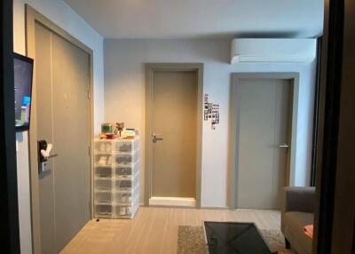 1-BR Condo at Life Asoke - Rama 9 near MRT Phra Ram 9