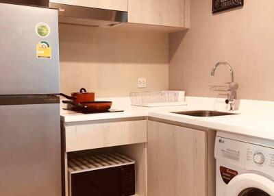 1-BR Condo at Life One Wireless near BTS Phloen Chit