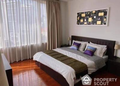 2-BR Condo at Siri Residence Sukhumvit near BTS Phrom Phong