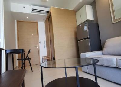 1-BR Condo at The Lofts Ekkamai near BTS Ekkamai