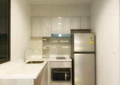 1-BR Condo at Life One Wireless near BTS Phloen Chit