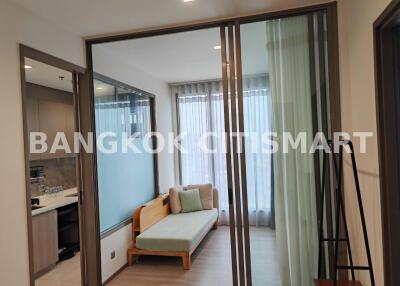 Condo at RHYTHM Charoenkrung Pavillion for sale