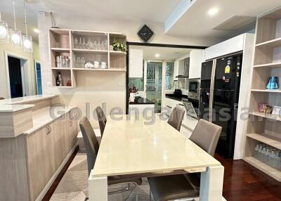 Modern spacious 2-Bedrooms condo with balcony - Sukhumvit soi 22