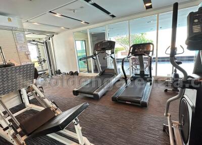 Modern spacious 2-Bedrooms condo with balcony - Sukhumvit soi 22