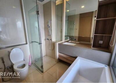 Luxurious Fully Furnished Condo near MRT Sukhumvit - 7 mins walk