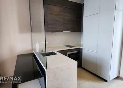 Luxurious Fully Furnished Condo near MRT Sukhumvit - 7 mins walk