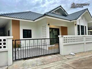 Minimal 3 Bedroom House In Nong Pla Lai Pattaya For Sale