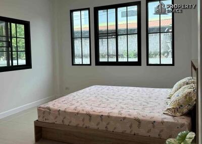 Minimal 3 Bedroom House In Nong Pla Lai Pattaya For Sale