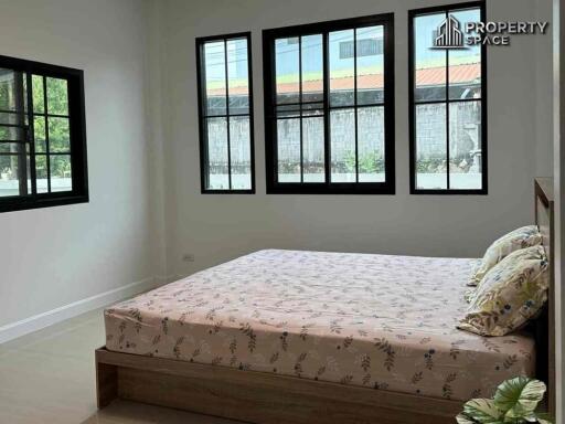 Minimal 3 Bedroom House In Nong Pla Lai Pattaya For Sale