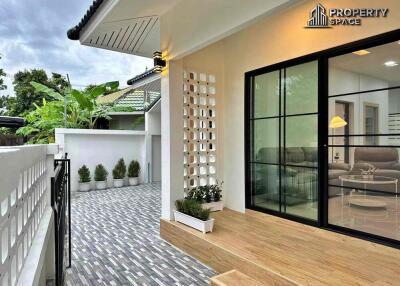 Minimal 3 Bedroom House In Nong Pla Lai Pattaya For Sale