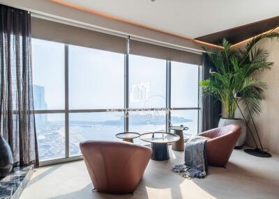 Upgraded Penthouse  High Floor  Sea View