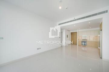 Big Layout Apt  Stunning Waterfront View