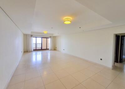 High Floor Spacious 3BR  Open Sea View Vacant