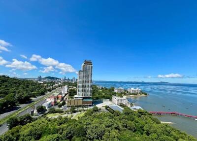 High-rise building with ocean view