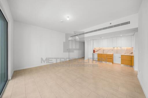 Spacious 1 BR  Middle Floor  Beachfront