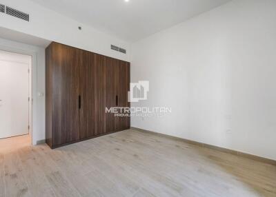 Huge and Spacious Layout  Low Floor  Vacant