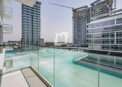 Brand New   Lagoon View  Oasis at Residences 7