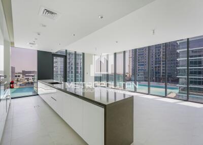 Brand New   Lagoon View  Oasis at Residences 7