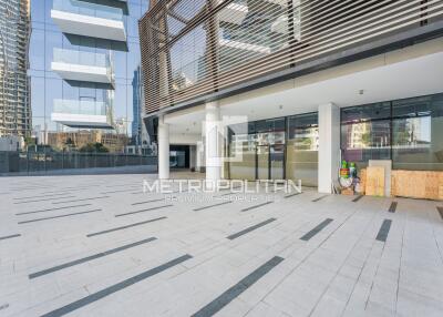 Spacious  Retail Opportunity   Good Investment