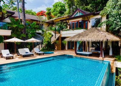 4-Bedrooms Seaview Tropical Pool Villa in Kata